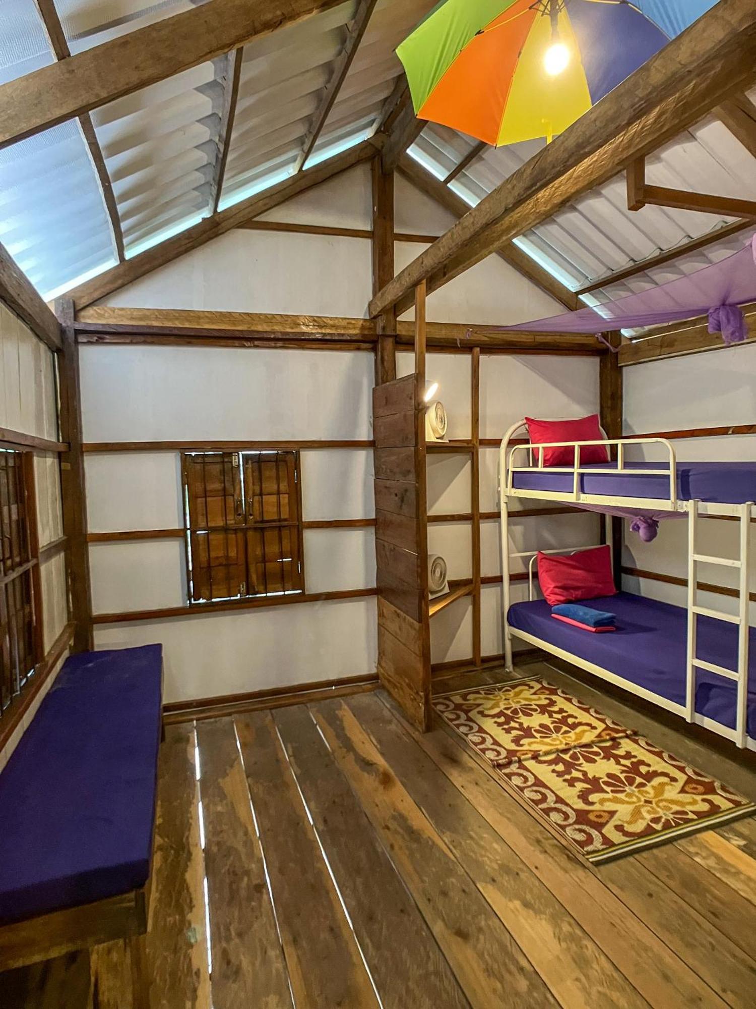 パーム ビーチ バンガロー リゾート Prek Svay Village 部屋 写真